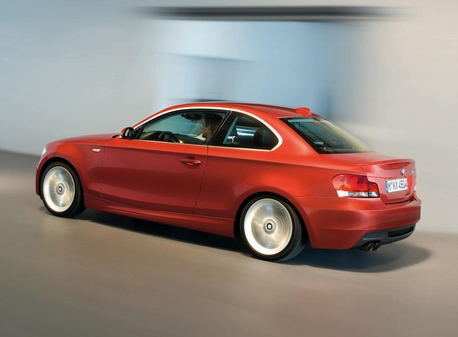  BMW 1-Series Coupe 2011 года  (фото 75 из 77)